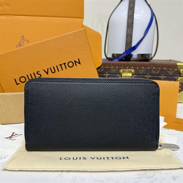 2026122105452563 600